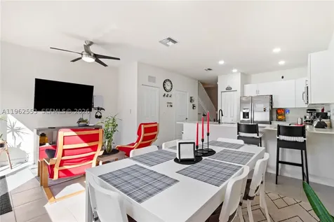 11438 W 34th Court Hialeah FL 33018