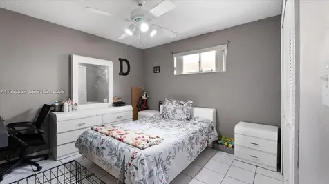 7568 W 4th Court Hialeah FL 33014