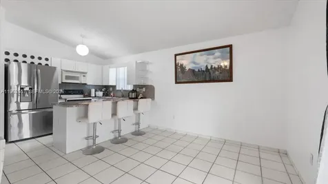 7568 W 4th Court Hialeah FL 33014