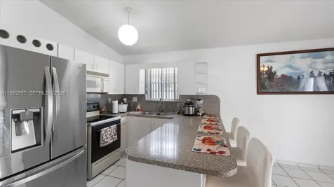 7568 W 4th Court Hialeah FL 33014