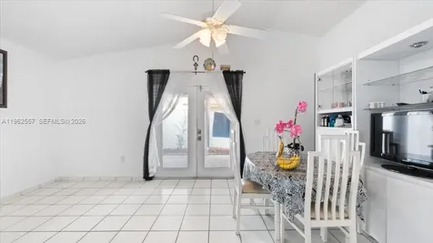 7568 W 4th Court Hialeah FL 33014