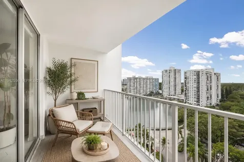 2801 NE 183rd Street Aventura FL 33160