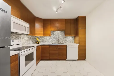 2801 NE 183rd Street Aventura FL 33160