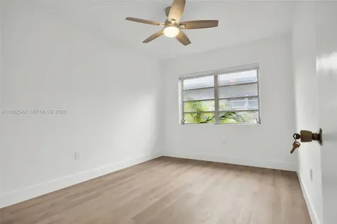 4740 Pine Tree Drive Miami Beach FL 33140
