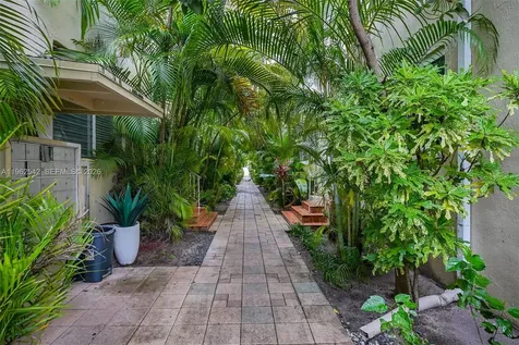 4740 Pine Tree Drive Miami Beach FL 33140