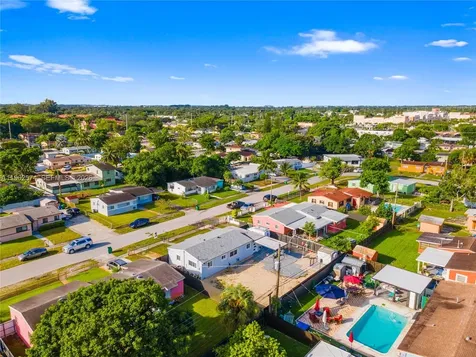 2441 NW 181st Terrace Miami Gardens FL 33056