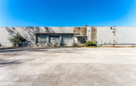 7620 W 2nd Court Hialeah FL 33014