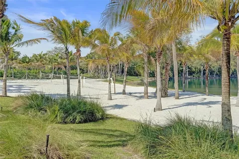 920 SW 28th Street 1-2 Fort Lauderdale FL 33315