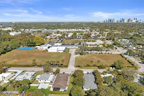 920 SW 28th Street 1-2 Fort Lauderdale FL 33315