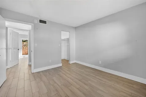 8550 SW 109th Avenue Miami FL 33173