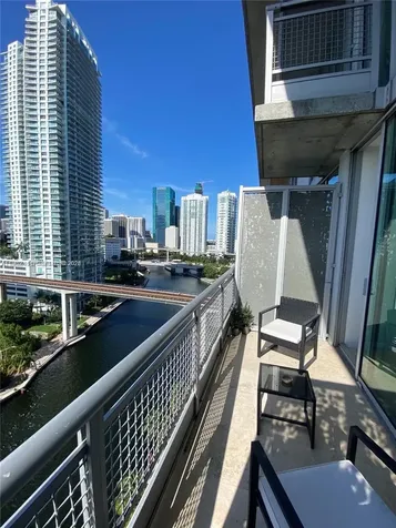 690 SW 1st Court Miami FL 33130