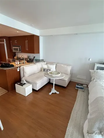 10275 Collins Avenue Bal Harbour FL 33154