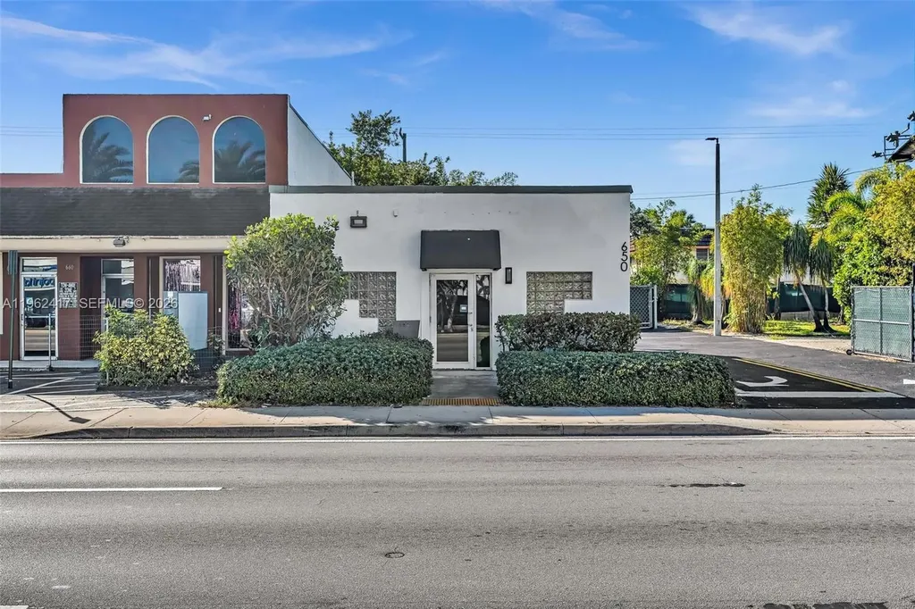 650 NE 167th Street Miami FL 33162