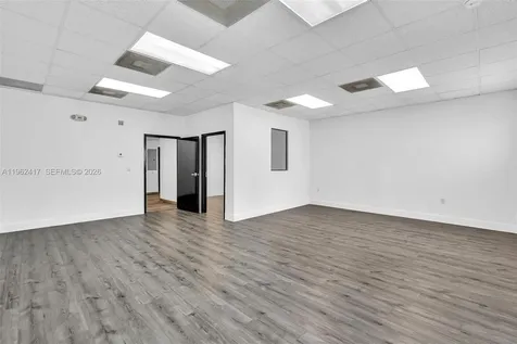 650 NE 167th Street Miami FL 33162