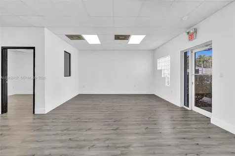 650 NE 167th Street Miami FL 33162