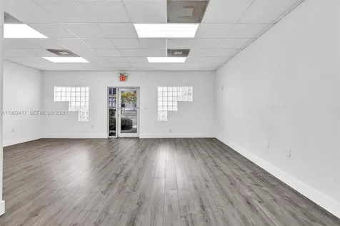 650 NE 167th Street Miami FL 33162