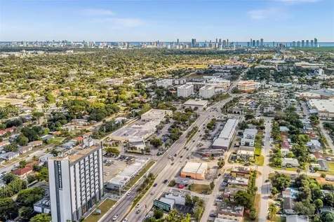 650 NE 167th Street Miami FL 33162