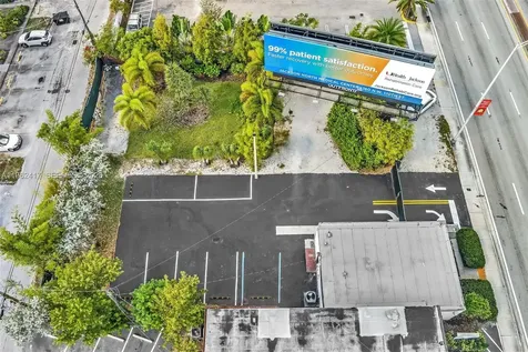 650 NE 167th Street Miami FL 33162