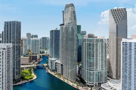 300 Biscayne Boulevard Way Miami FL 33131