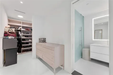 300 Biscayne Boulevard Way Miami FL 33131