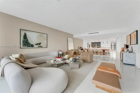 300 Biscayne Boulevard Way Miami FL 33131
