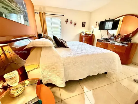 351 Club Circle Boca Raton FL 33487