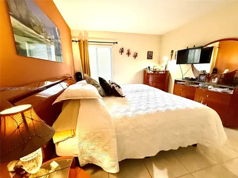 351 Club Circle Boca Raton FL 33487