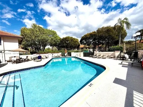 351 Club Circle Boca Raton FL 33487