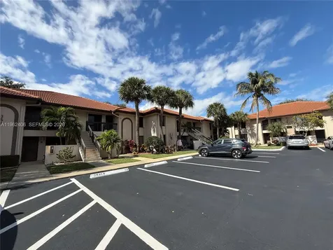 351 Club Circle Boca Raton FL 33487