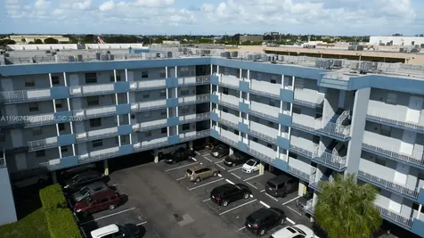 1655 W 44th Place Hialeah FL 33012