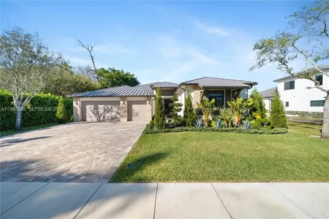 7387 SW 74th Lane Miami FL 33143