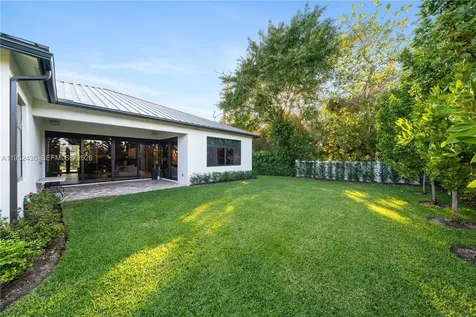 7387 SW 74th Lane Miami FL 33143