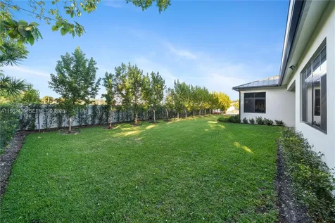 7387 SW 74th Lane Miami FL 33143