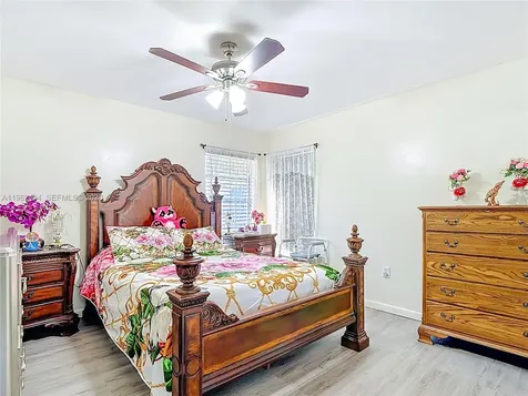 216 Greenwood Lehigh Acres FL 33936
