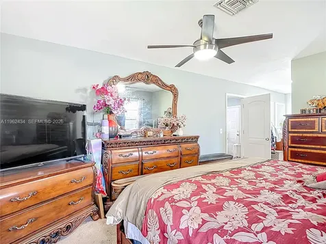 216 Greenwood Lehigh Acres FL 33936