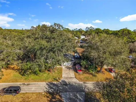 216 Greenwood Lehigh Acres FL 33936