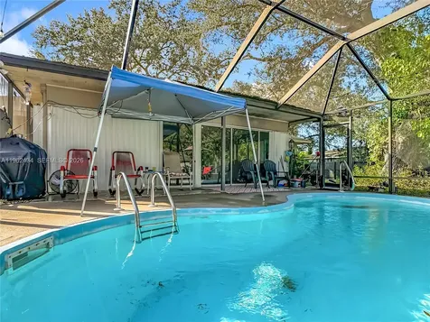 216 Greenwood Lehigh Acres FL 33936