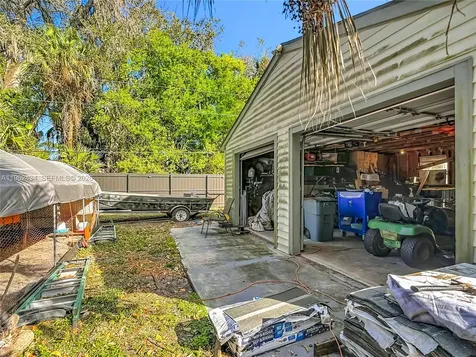 216 Greenwood Lehigh Acres FL 33936
