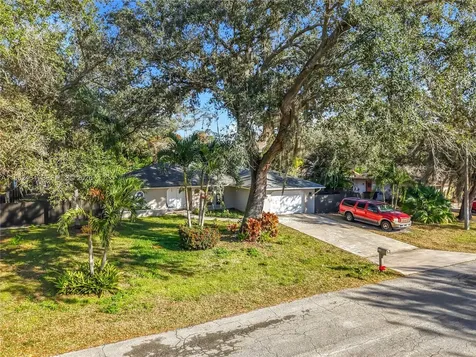 216 Greenwood Lehigh Acres FL 33936
