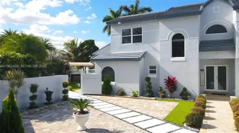 19230 NW 87th Place Hialeah FL 33018