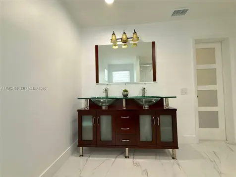 19230 NW 87th Place Hialeah FL 33018