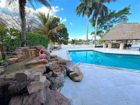 19230 NW 87th Place Hialeah FL 33018