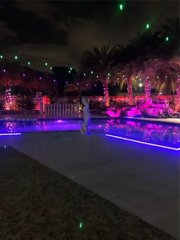 19230 NW 87th Place Hialeah FL 33018