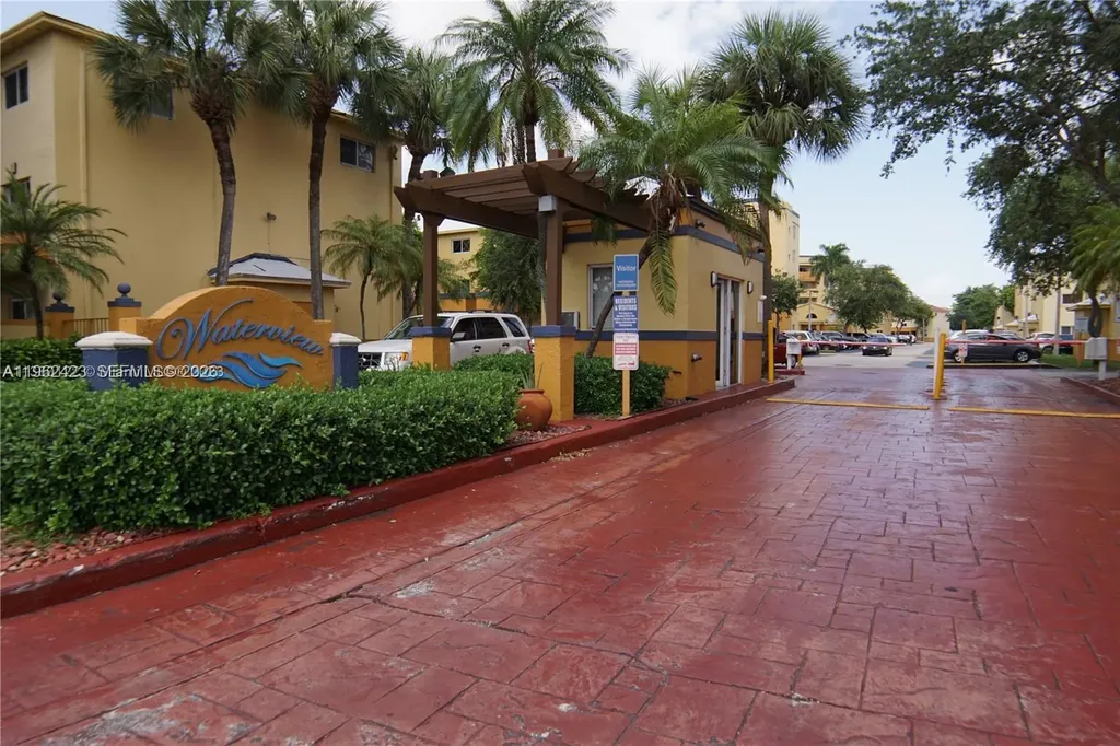 14921 SW 82nd Terrace Miami FL 33193