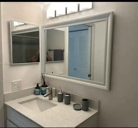 19999 E Country Club Drive Aventura FL 33180