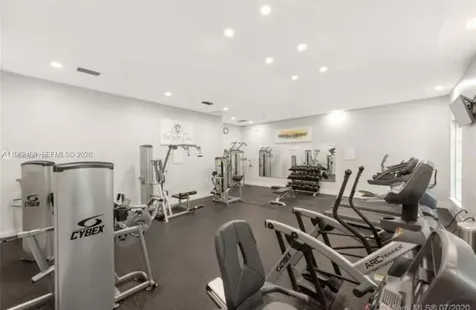 19999 E Country Club Drive Aventura FL 33180