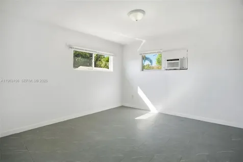 907 N 20th Street Fort Pierce FL 34950