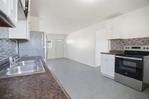 907 N 20th Street Fort Pierce FL 34950