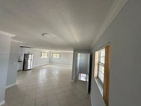 948 E 47th Street Hialeah FL 33013
