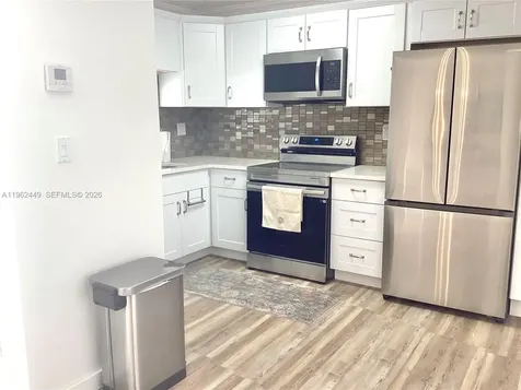 9423 S Hollybrook Lake Drive Pembroke Pines FL 33025